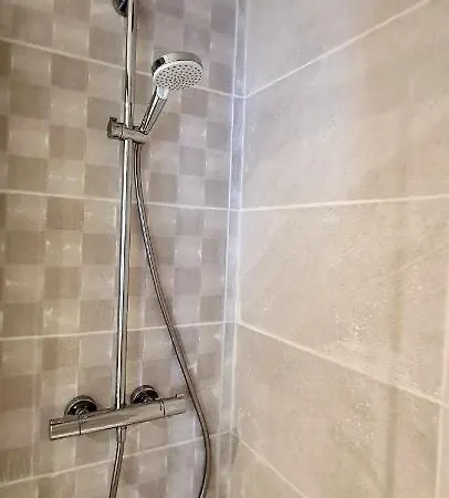 30m2 1 Et 1 Canape Lit A 2 Pas De La Et Du Centre ヴィムルー